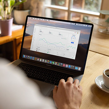 荷兰胜克罗地亚，晋级希望重燃